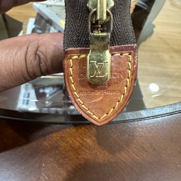 Louis Vuitton Toiletry BUNDLE - Picture 10 of 12